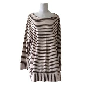 Cj banks 2X top stripes pockets white purple crewneck